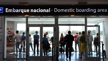 Quienes regresen de los países afectados deben permanecer en aislamiento social. (Florencia Salto).-