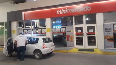 Clausuraron comercio en Regina por no cumplir con horario de cierre. (Foto gentileza)