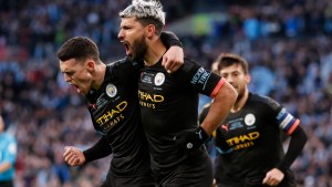 Con un gol de Agüero, Manchester City ganó la Copa de la Liga