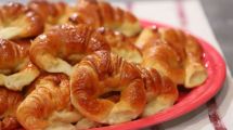 Imagen de Cómo hacer las tradicionales medialunas de manteca