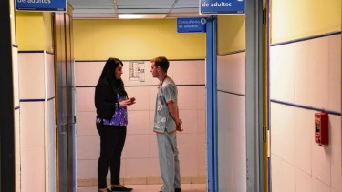 Kinesiólogos y fonoaudiólogos podrán atender de lunes a viernes en San Antonio