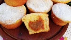Tentate con estos muffins de yogur con dulce de leche