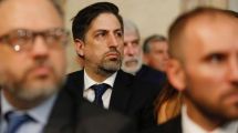 Imagen de Trotta dijo que se evalúa mantener la suspensión de clases