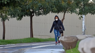 Desde la 0 de mañana sábado el uso de barbijo será obligatorio. Foto Florencia Salto