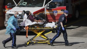 Estados Unidos supera el millón de infectados, pero continúa con su reapertura