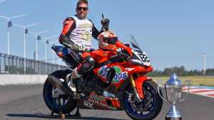 Villegas se alista para defender sus títulos en motos de velocidad