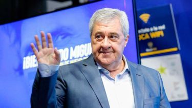 El presidente de Boca no concuerda con reducir sueldos. 
