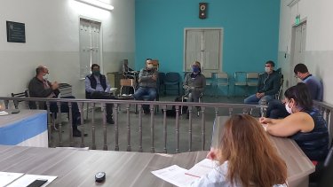 Concejales y comerciantes se reunieron para evaluar medidas por la pandemia de coronavirus. (Foto archivo)