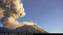 Imagen de El Nevados del Chillán sigue registrando explosiones de alta intensidad