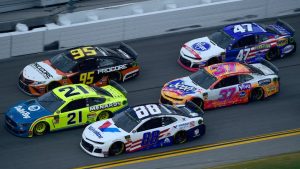 NASCAR postergó su prueba nocturna