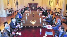 Imagen de El gobierno busca cómo aliviar el impacto en las pymes y el empleo