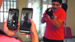 Los espacios para actividad física van a pérdida en la región, pero las clases no decaen