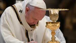 El papa pidió condonar deudas y que se «relajen» sanciones a países afectados por coronavirus