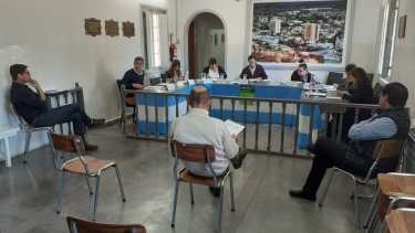 El Deliberante de Regina determinó que se podrá comprar en los comercios de acuerdo a la terminación del DNI. (Foto archivo)