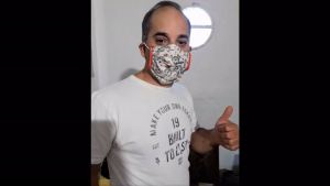 Funcionario municipal de Neuquén desafió a sus pares para ver quién hace el mejor barbijo