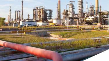 La Federación Sindical convocó a un paro desde mañana que podría afectar el abastecimiento de combustibles.
