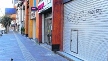 El 14% evalúa directamente el cierre del comercio. Foto: archivo