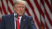 Imagen de Trump pide a estados de EEUU «considerar seriamente» reabrir escuelas pese al coronavirus