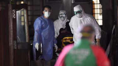 Hay 1.162 los internados con coronavirus en unidades de terapia intensiva. 