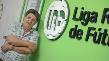 Beacon ya tuvo varios períodos en AFA e incluso mantenía una relación cordial con Julio Grondona. (Foto: Archivo)
