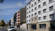 Imagen de Hoteleros y gastronómicos cobran el 75% del salario