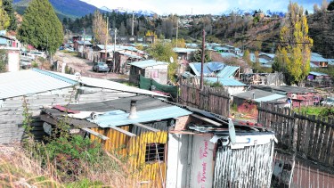 Las reacciones en los barrios por la culpabilidad en los contagios preocupa a las investigadoras.