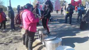 Cortes de rutas y protestas por reclamos sociales en distintos puntos de Neuquén