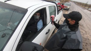 El brote en Las Perlas sumó 10 casos de coronavirus en Neuquén