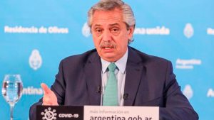 Alberto Fernández extendería la cuarentena con apertura de la industria y el comercio