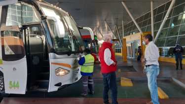 Según un informe del gobierno, 388 neuquinos pudieron regresar a la provincia. (Foto: Yamil Regules)