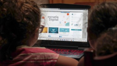 El colectivo “Docentes en movimiento” está integrado por una docena de educadores de distintos niveles. Foto: archivo