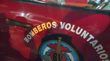 Imagen de Cuatro móviles de bomberos fueron apedreados en Mascardi