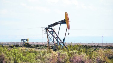 La caída en la renta petrolera  se siente en Río Negro