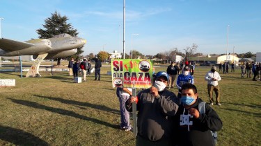 Manifestantes hoy en La Pampa. Foto: gentileza Diario Textual. 