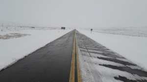 Las rutas 23 y 40 están transitables pero con hielo