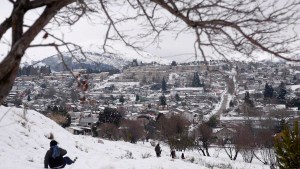 Regresó la nieve a Bariloche y se mantendrá hasta el martes