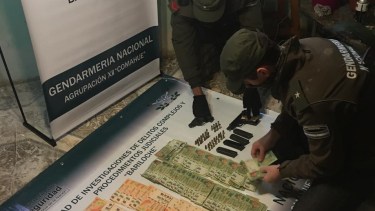 Gendarmería Nacional realizó el allanamiento de una vivienda donde procesaban la venta de drogas. Foto gentileza Gendarmería.