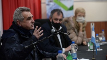 Los reclamos por la intervención del Ejército para control de personas aisladas llegaron al ministro de Defensa, Agustín Rossi, que acordó cancelar la medida. Archivo