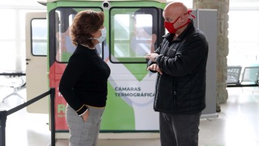 La gobernadora Arabela Carreras recorrió el hospital Ramón Carrillo en Bariloche. Foto: gentileza 