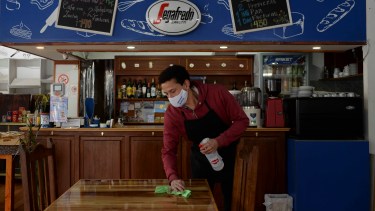 Bariloche abre en una semana bares y restaurantes