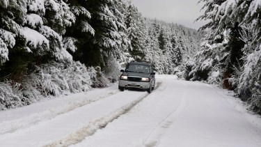 La nieve podría afectar el tránsito mañana. Foto archivo Alfredo Leiva