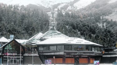 Pistas cerradas y sin turistas, es la imagen del cerro Catedral por ahora. Archivo