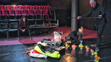 Deriva Teatro tiene una gran oferta de obras para disfrutar en estas vacaciones. 
