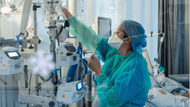 El personal de Salud, en primera línea.-