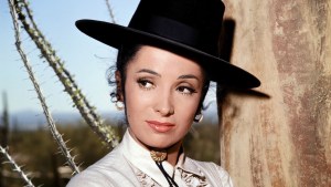 Murió Linda Cristal, la  argentina de «El gran Chaparral»