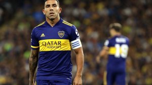 Boca y Tevez no logran hacer contacto y la grieta se profundiza