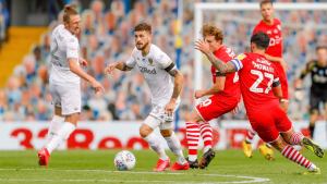 El Leeds de Bielsa ganó y quedó a un paso del ascenso en el fútbol inglés