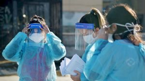 26 personas murieron y 2.439 fueron diagnosticadas con coronavirus en el país