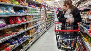 Definen hoy el congelamiento de precios, entre el malestar de los empresarios y la amenaza del Gobierno