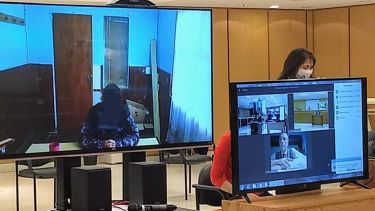 La audiencia se realizó de manera semipresencial. González declaró por videoconferencia desde Viedma. Foto: gentileza Ministerio Público Fiscal Río Negro.